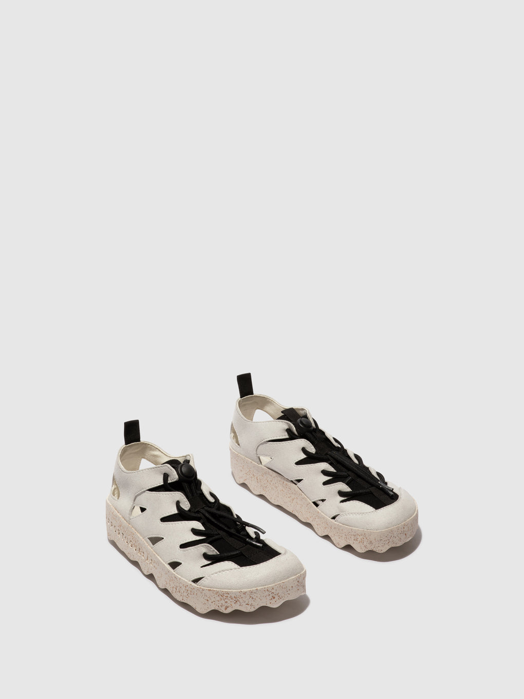 Round Toe Trainers CURE2 WHITE