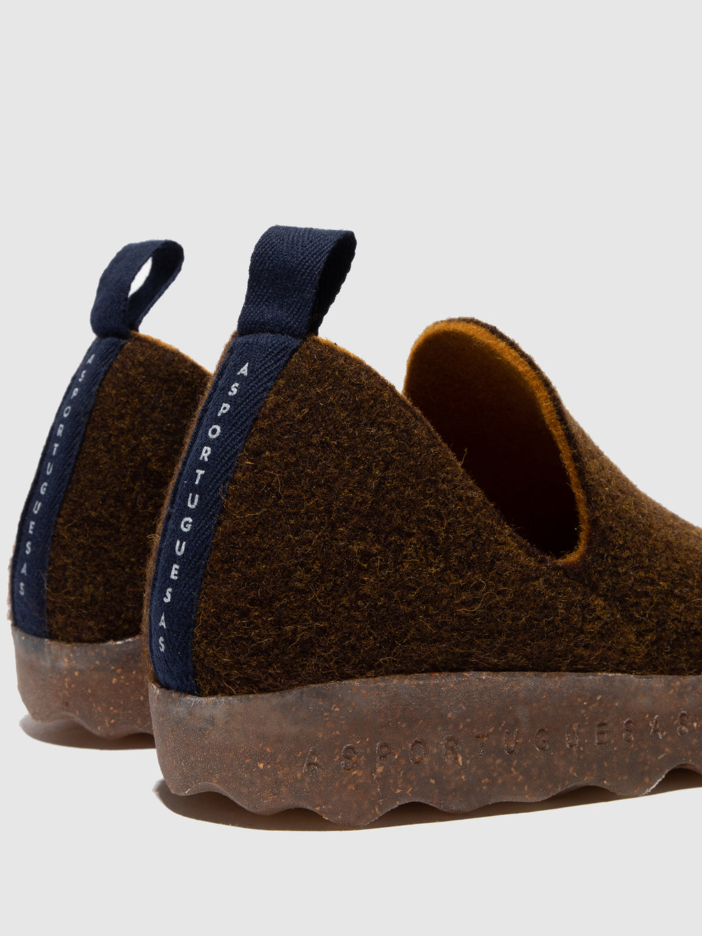 Round Toe Shoes CITY CARAMEL