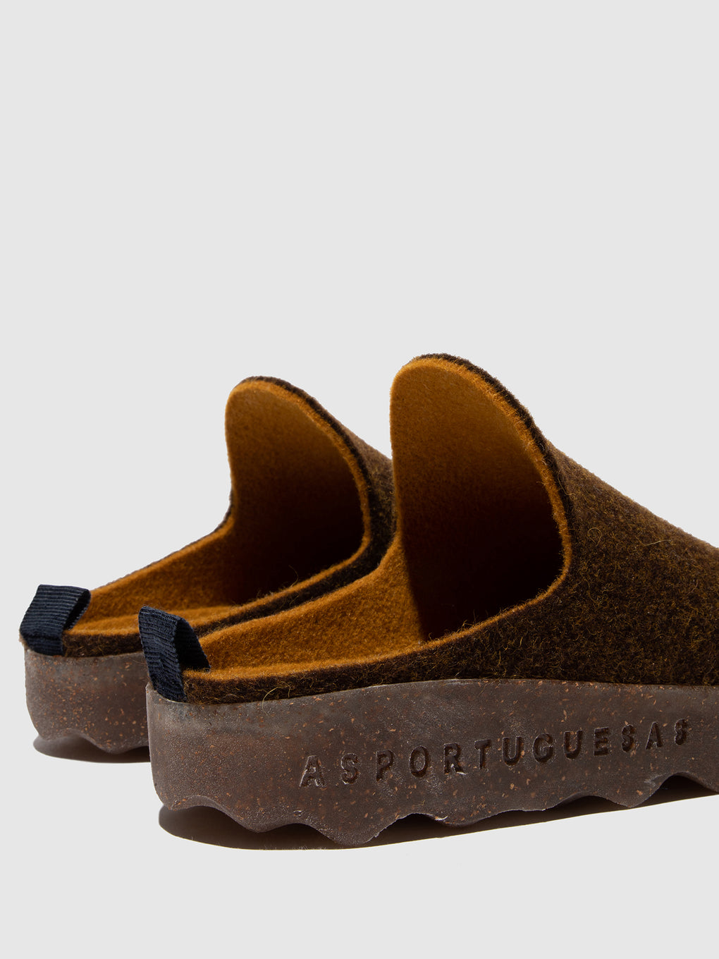 Round Toe Mules COME CARAMEL