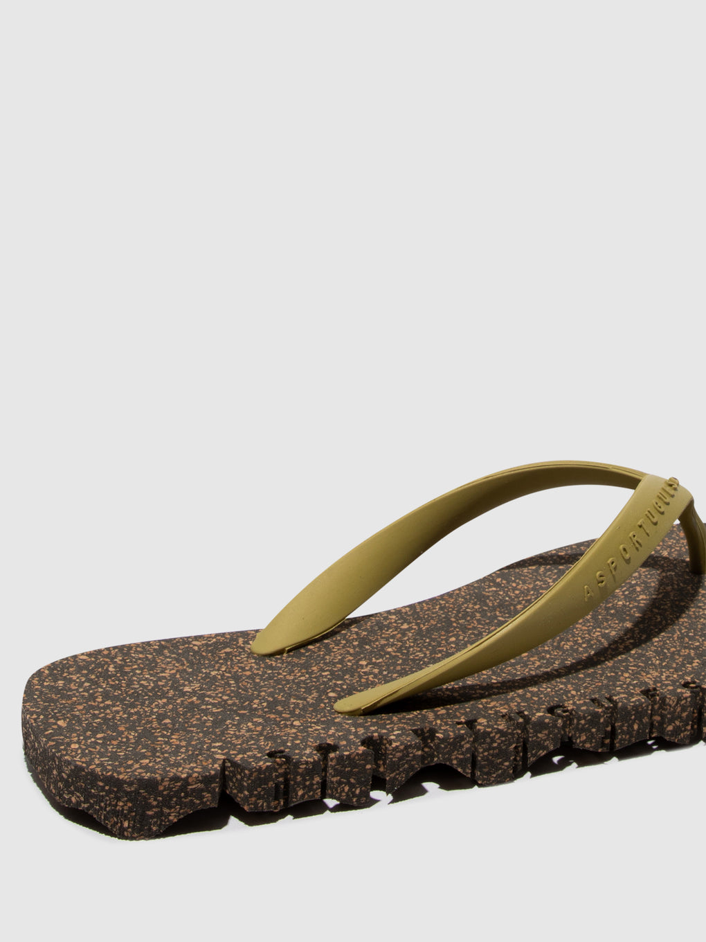 Beach Flip-Flops BUMPY Black & Mlt. Gold strap