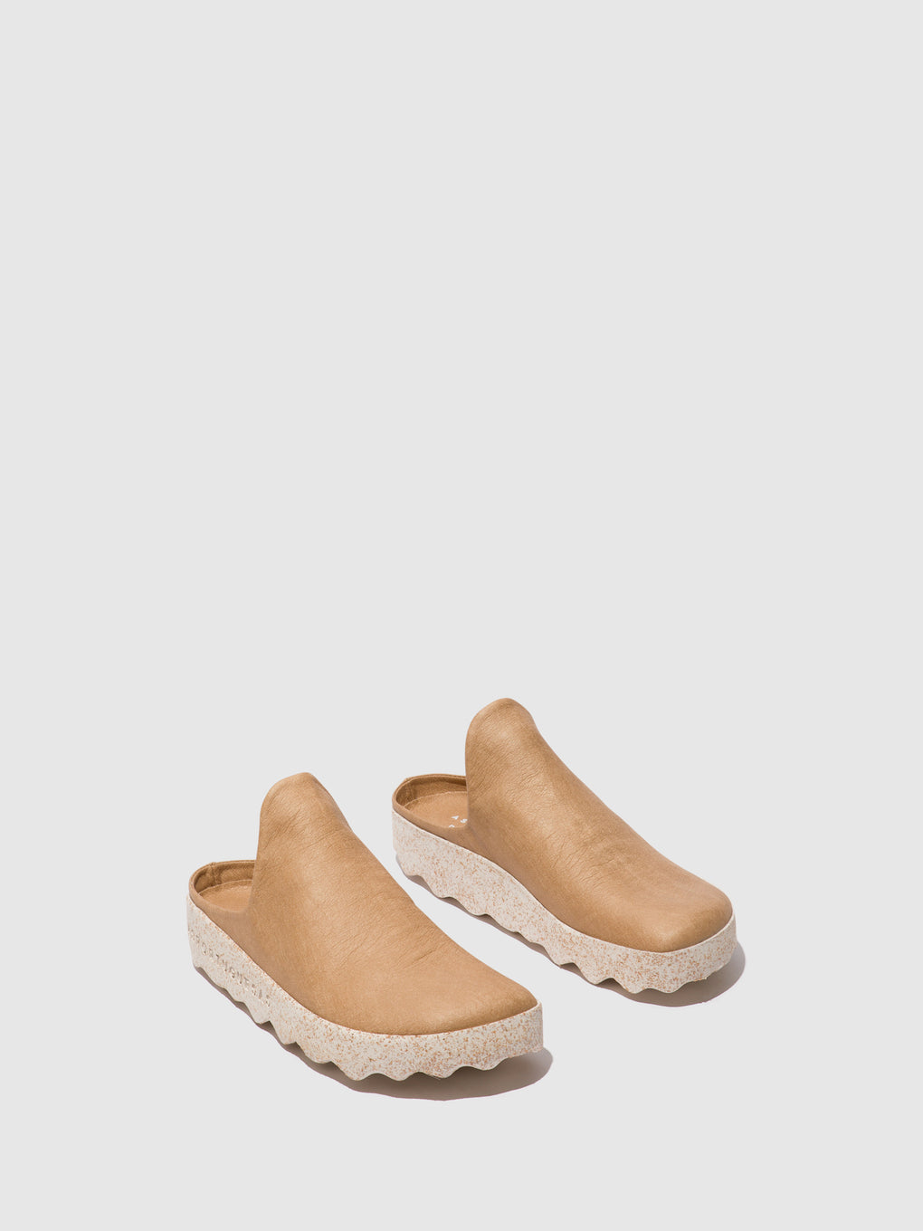 Slip-on Mules CLAY Sand