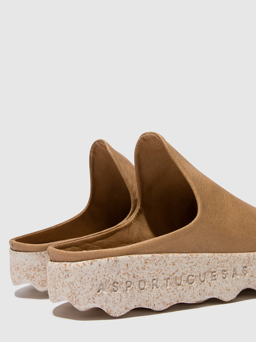Slip-on Mules CLAY Sand