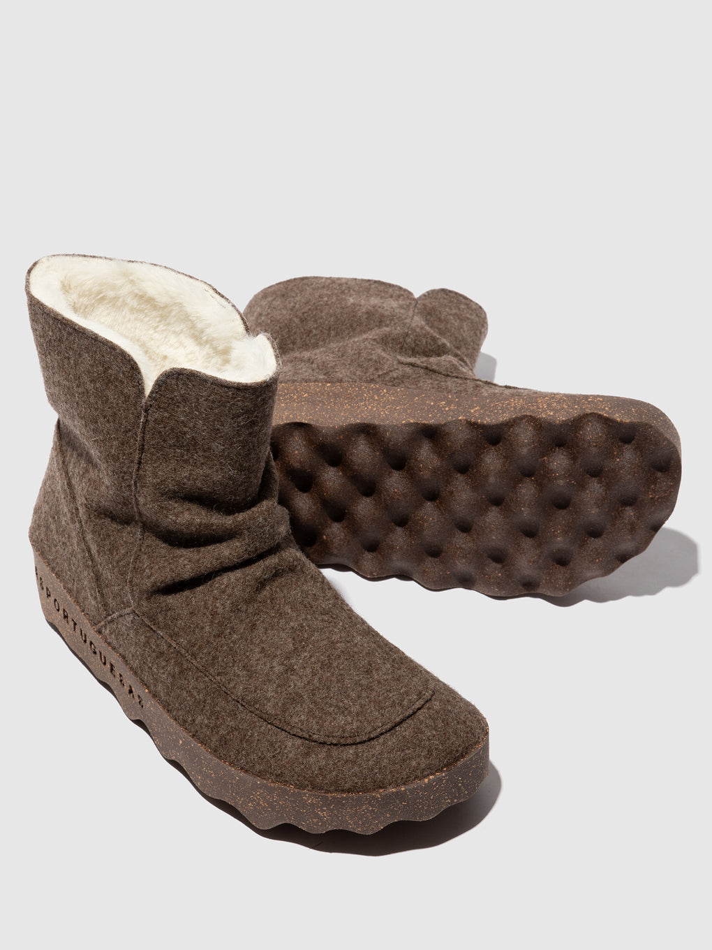 Round Toe Boots CUFF WALNUT
