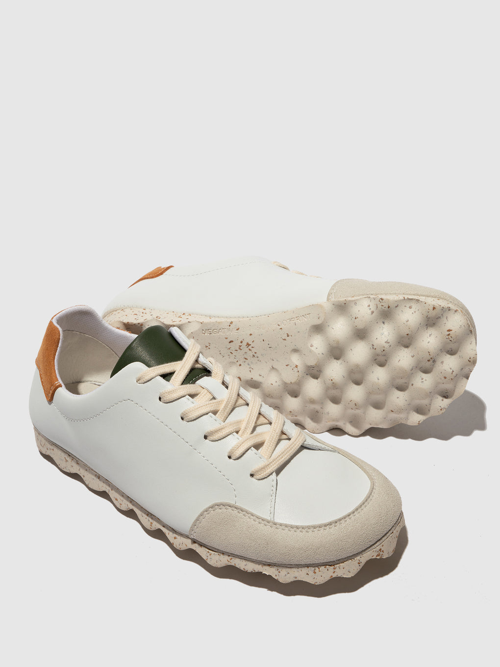 Lace-up Trainers NEVI WHITE