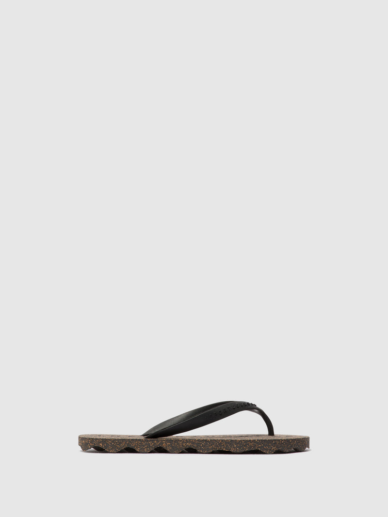 Asportuguesas Cork Flip Flops with Black Silicone Straps Sustainable Brand Beach Flip-Flops BASE Black & black strap – ASPORTUGUESAS main image 4