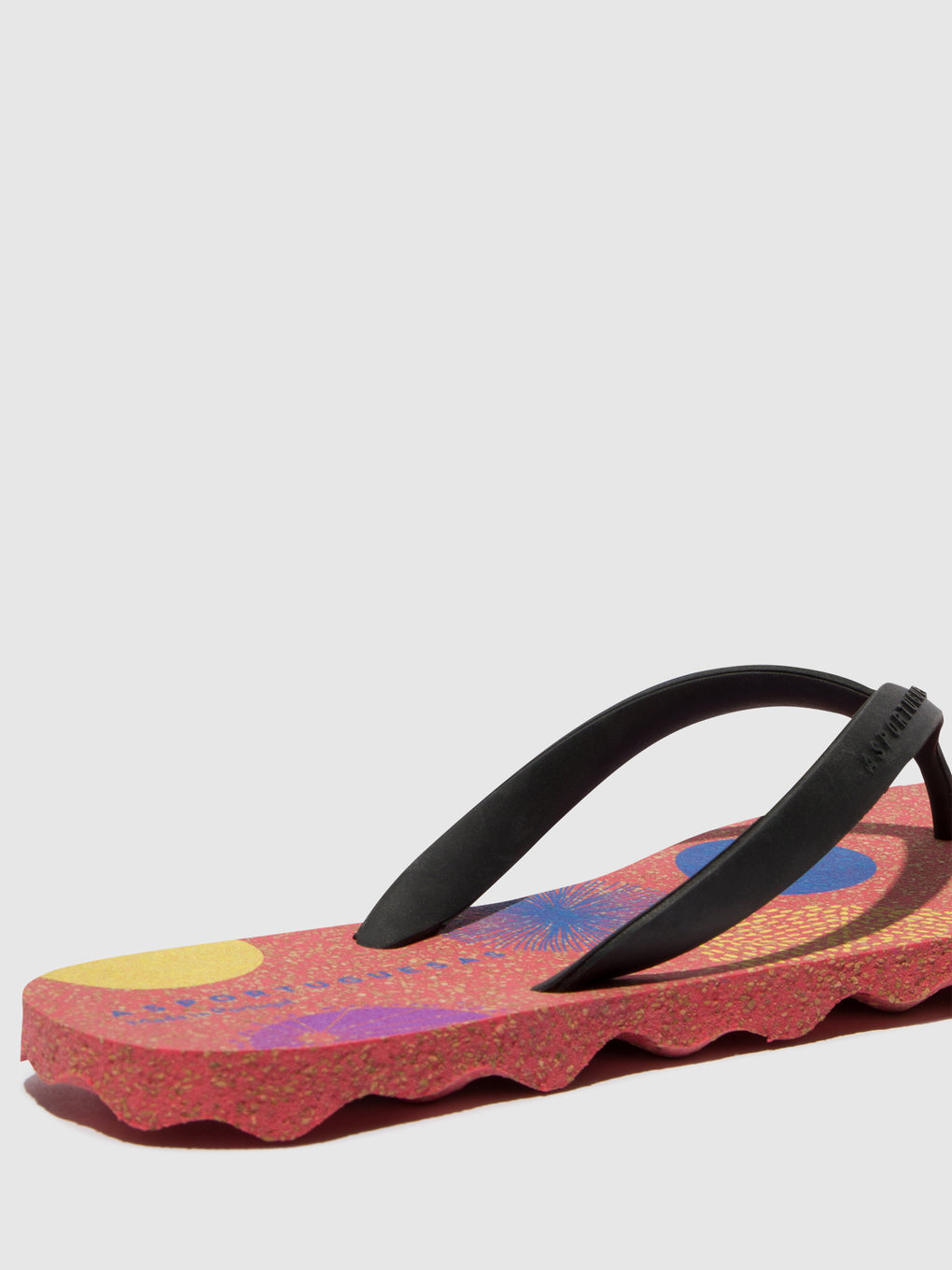 Beach Flip-Flops CORALS Red & black strap