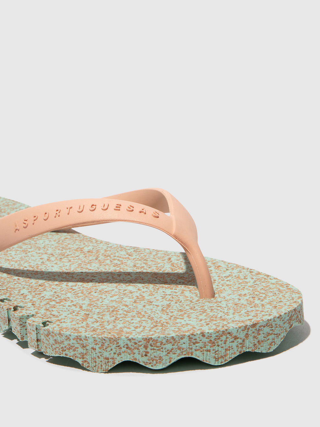Beach Flip-Flops BUMPY Mint & pink strap